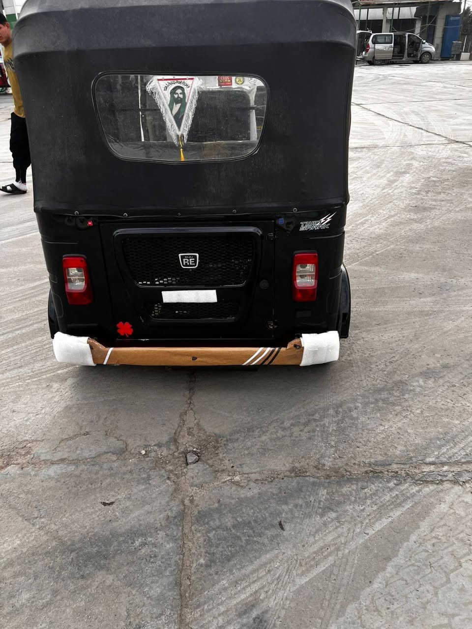 السلام عليكم تيك توك للبيع موديل 23 اوراق ***********
