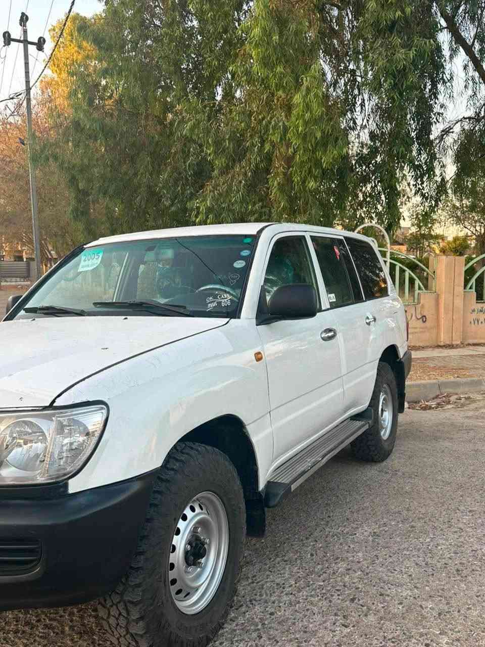 موديل 2005 فول عادي / 
سياره رقم سليمانيه جديد باسمي شرط تحويل وغرامه نفس اليوم 
بطاقه بانزين موجود سياره غاز وبانزين سيستم غاز ايطالي شرط بدون عيب
والسياره شرط كير محرك واكسل كفاله وشرط تبريد وتايرات جبليه جديده فوول 
السياره ابيع صبغ عام مكان السياره كركوك اده شراي اقرا المنشور وبعدين خابر وبخدمتك 
السعر (110$) وبي مجال قليل للطيبين
خابر عل رقم او واتس اب (***********)
غير متوفر فيسبوك كركوك, العراق
