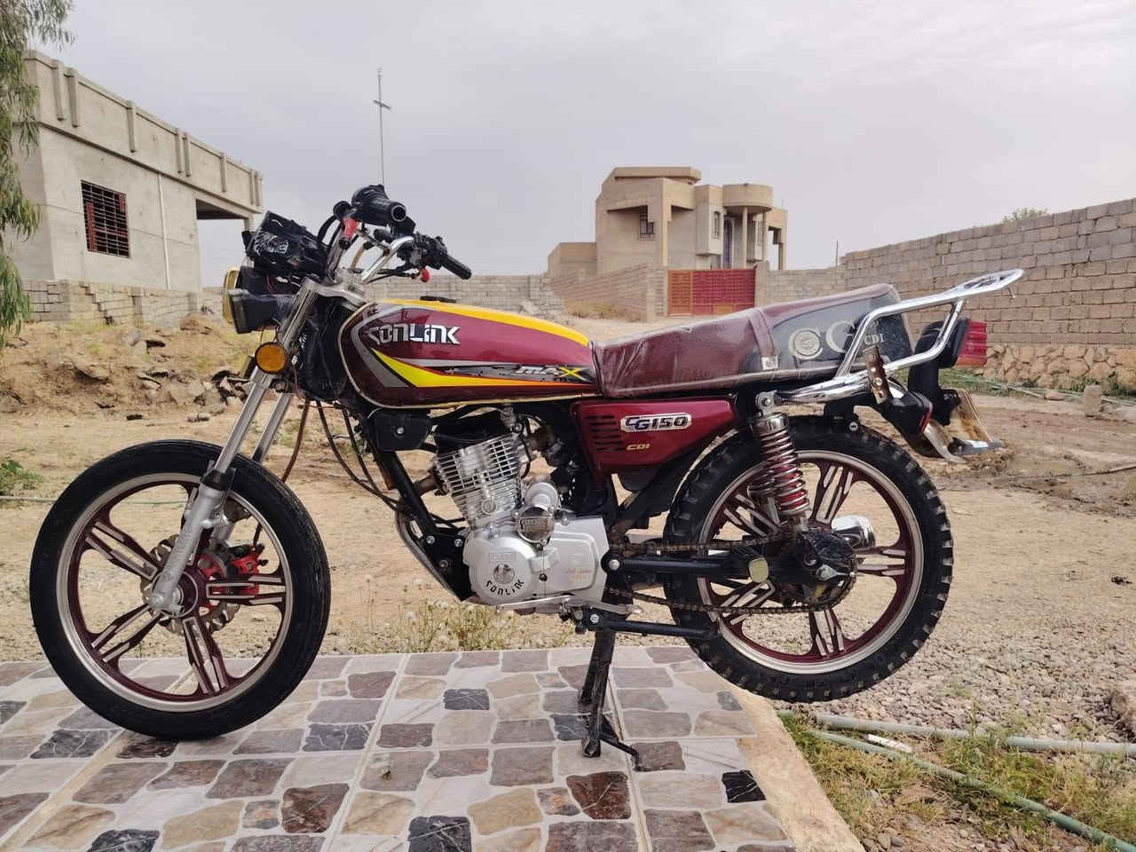 السلام عليكم
مؤطور سونك موديل23

نضيف محرك ما مفتوح بي نواقص

قليله /سعرو560وبي مجاال

قليل اتصل‏‪***********
