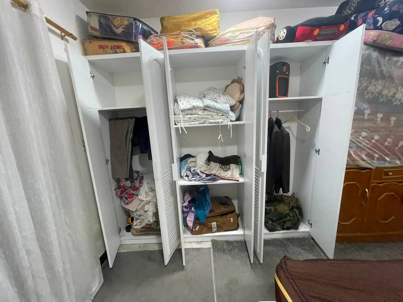 غرفة نوم تركية مو اربيليه بدون ضرر جديده للبيع 
ست ابواب كنتور قياس 240 وليس 220 
جربايه جكات خزن 
ست قطع 
جوي حديد 
بلوك  صبغ حراري 
مكانها الزعفرانيه 
السعر 600


**إذا كنت صاحب هذا الإعلان وتريد حذفه لأي سبب، رجاءا أرسل رسالة إلى الدعم الفني**