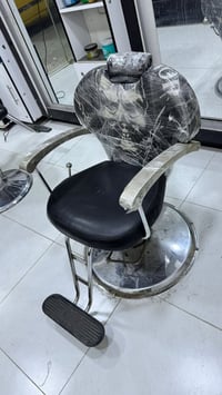 كرسي ايطالي • جك ضهر • دور شرطه قرب المعارض