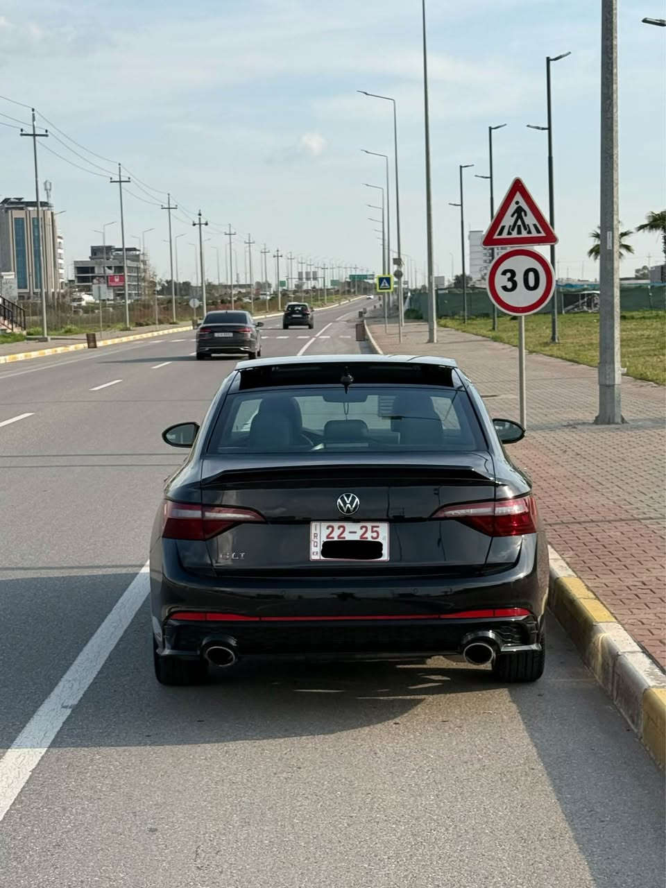 Jetta GLI 2024
اوتؤباهن فول فول پانؤراما شاشه گه وره 
گوشن جلد گوشن سارد و گه رم گوشن خه زن سوكان هيته ر 
مؤبايل چارج داون پايب ي له سه ره پؤپ + بانگس گير مكينه به شه رت ٢٧ مايل رؤشتووه صندوق صبوخه جه مپيكي دواوه ي هه يه له گه ل روبحيك بؤنيت پيشي نيتي شانصي بطانه به شه رت بي ايرباگه هه مووي به شه رت كه ميك PDRي هه يه  لايت و راديته بيلاديه به شه رت ژماره كاتيه مانگيكه ره قه مي شكاوه و ٢ مانگي تيا ماوه موشته ريت تيل بكه له خزمه تم *********** + واتس اب أربيل, العراق
