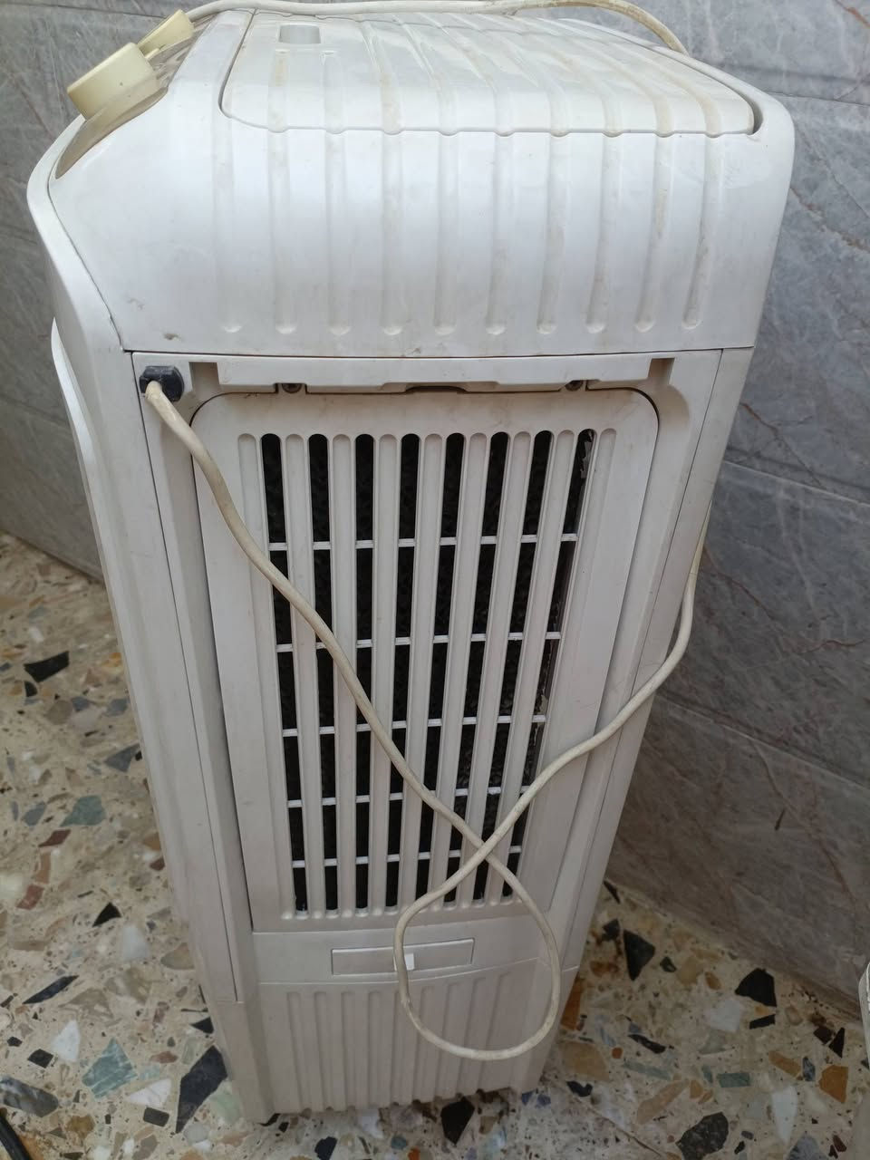 مبرده زغيره للبيع  ماتشتغل  ونقص شباك  قيم سعره واخذه مكان بغداد


**إذا كنت صاحب هذا الإعلان وتريد حذفه لأي سبب، رجاءا أرسل رسالة إلى الدعم الفني**