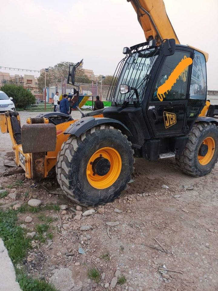 شۆفڵ jcb 2008 بۆ فرۆشتن 14مەتر
شوێن/ کەلار
ژ.م/‏‪0771 969 5761
