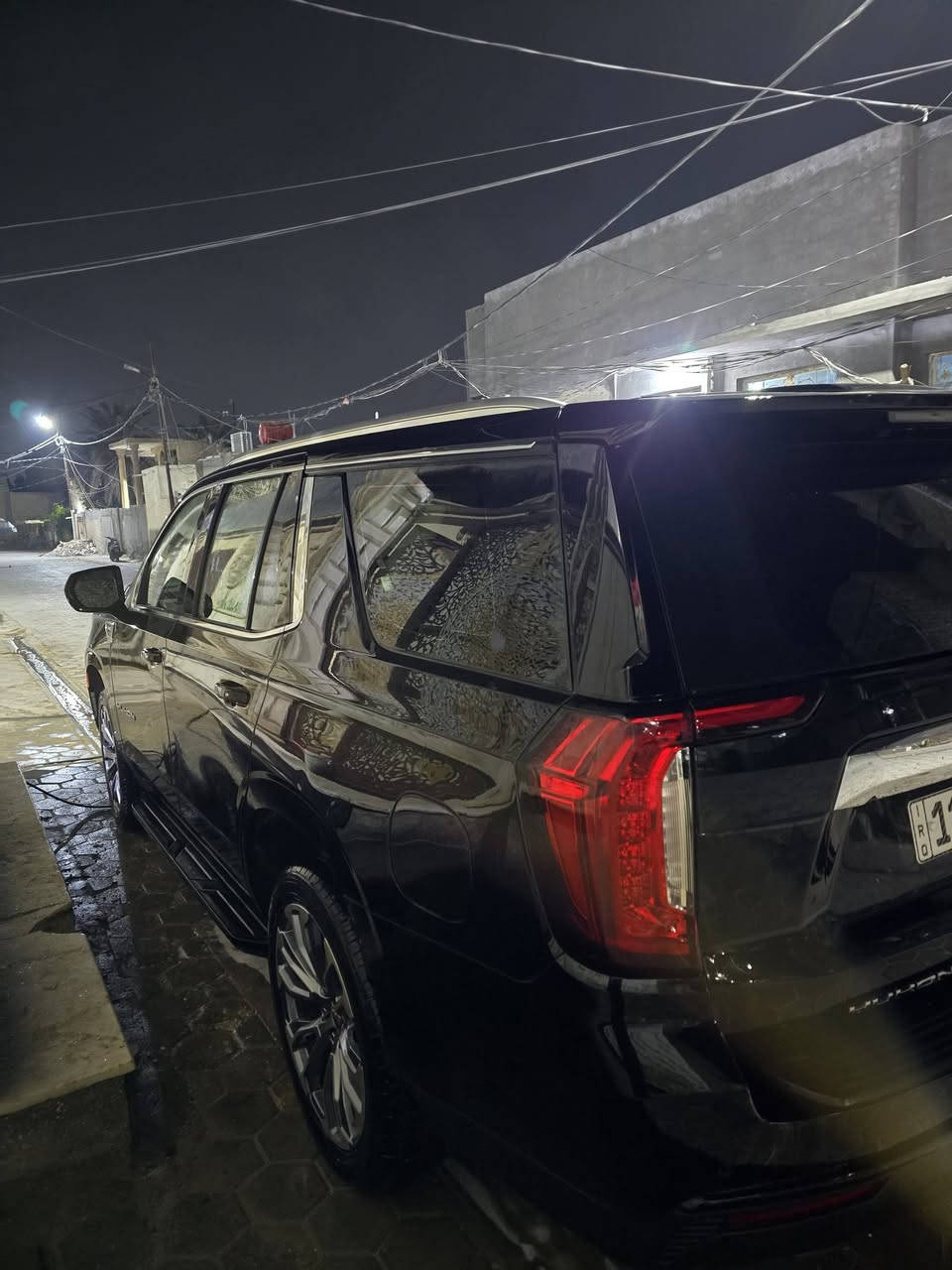 السلام عليكم .. جي ام سي 2023 ماشيه 28 الف SLE جديده بأسمي تحويل مباشر رقم بغداد مغلفه بالكامل بي بي اف 
السعر 480  للاتصال ***********
