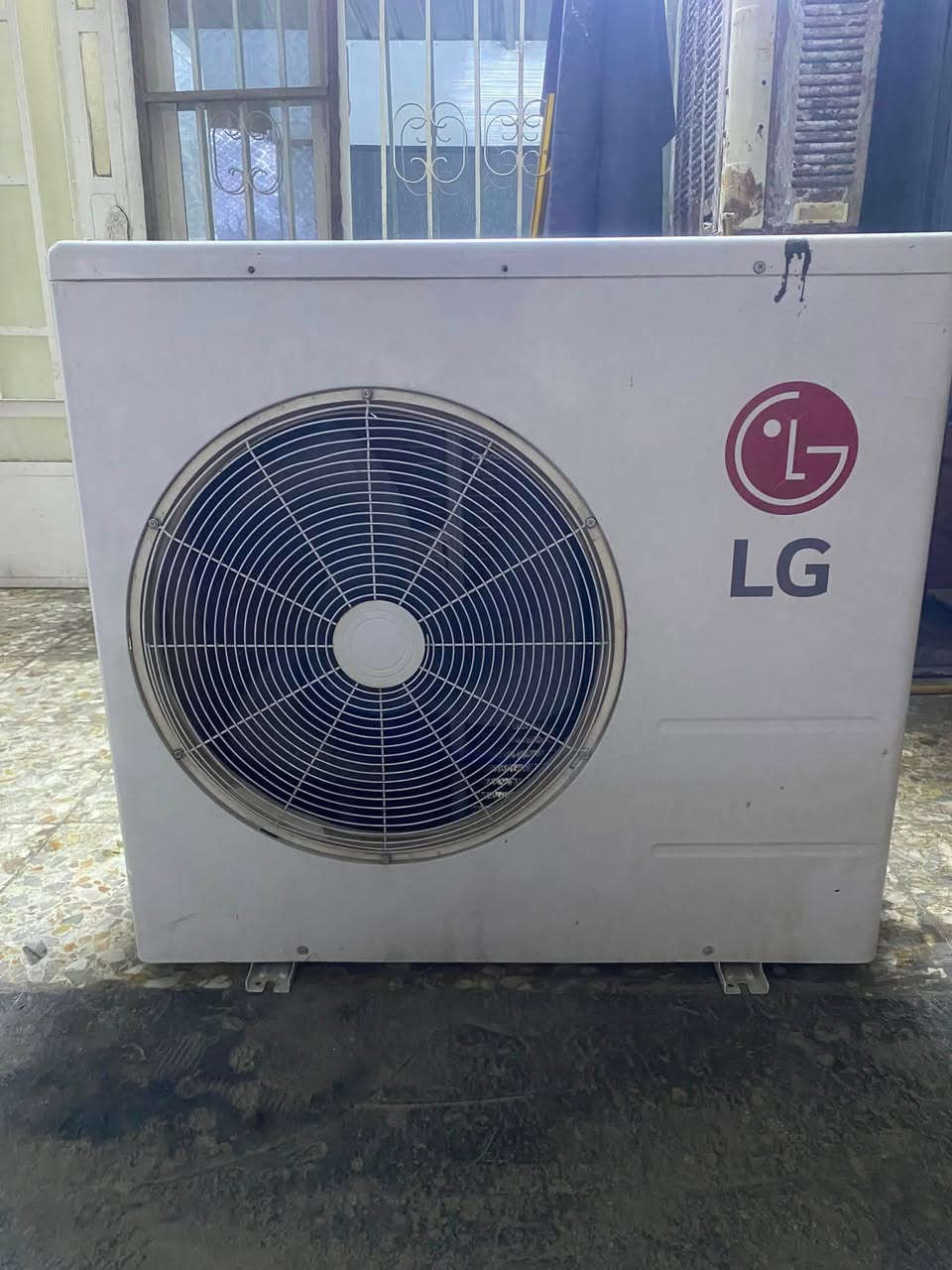 سبلت LG 3 طن نظيف سنكل فيز السعر 650
***********
