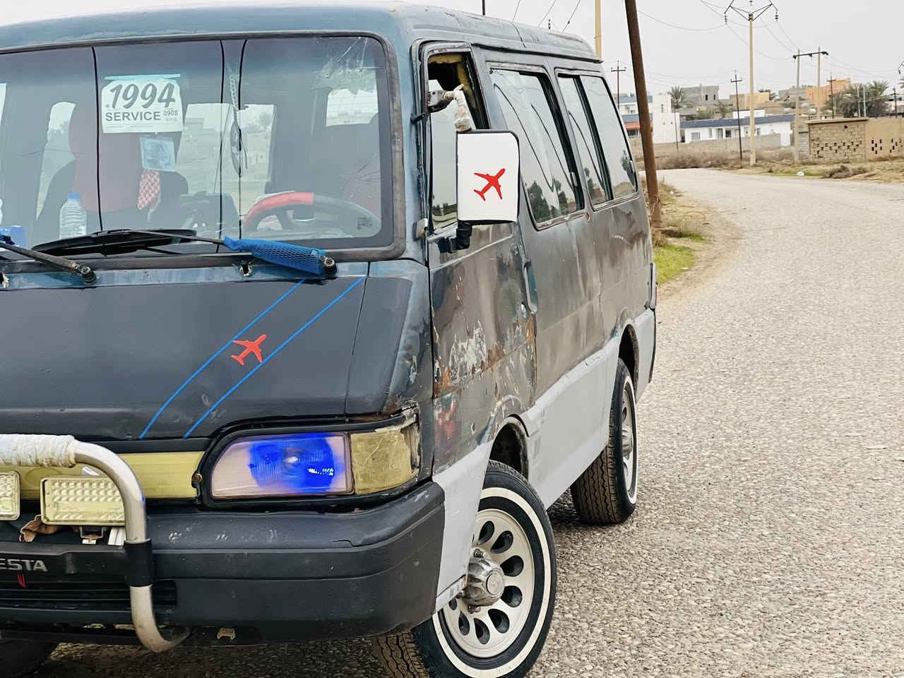 السلام عليكم ورحمة وبركاته بستا للبيع موديل 1994 گير محرك اكسل كله بشرط كهربائيات كلها شغاله سياره جاهزه بس صدر امامي تعبان. 
السعر 40$ تحويل ثاني يوم تريد 
اتصل ***********
