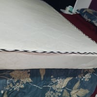 للبيع • غرفه اخشاب