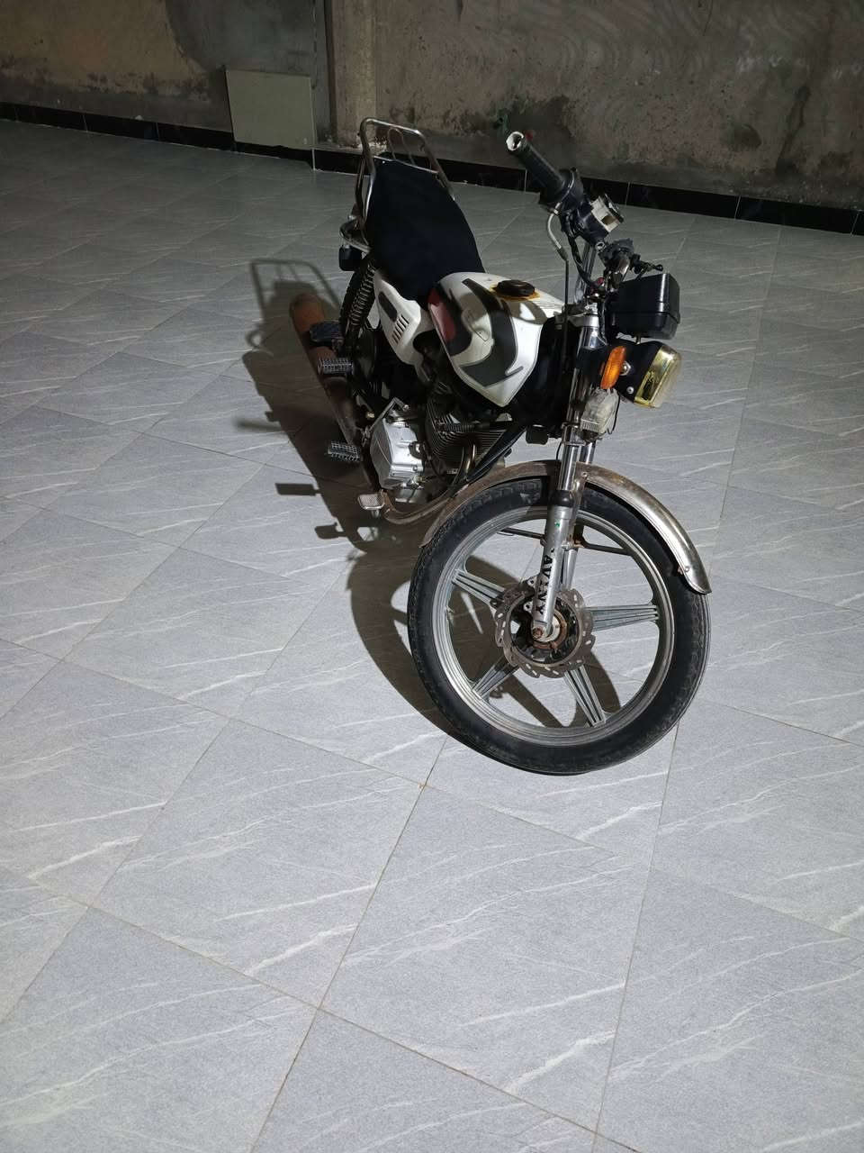 البيع نضيف بيهه نواقص قليله مكان شهربان  300بيهه مجال ***********
