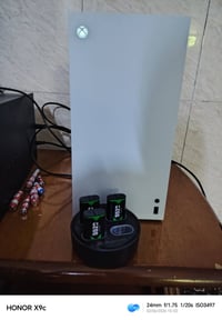 متوفر اكس بوكس سيريس اكس دجتال اصدار ٢٤ السعر مع قاعده شحن و ٤ بطاريه ...