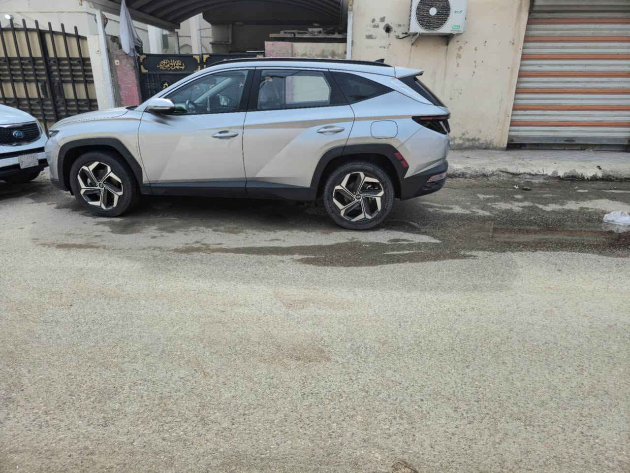 من رخصت أدمن المحترم

هونداي توسان أمريكي

موديل ٢٣ فول مواصفات 

رقم بابل

عداد ٣٢

ظرر فقط دعاميه اماميه صبغ وبيه بلجاملغلت بارد  فقط

بصمه تشغيل           تشغيل عن بوعد 

حجم المحرك ٢٥٠٠   تنفس طبيعي 

كشن السائق كهرباء

اشاره بلمري

_تحكم وضعيات قيادة

كامره خلفيه دواره بلادي

شاشه كبيره لمس بلادي

لايت عدسه

داخل لونين بيجي

 السياره في بابل

السعر ٢٠٥  ورقه

*********** حلة, بابل
