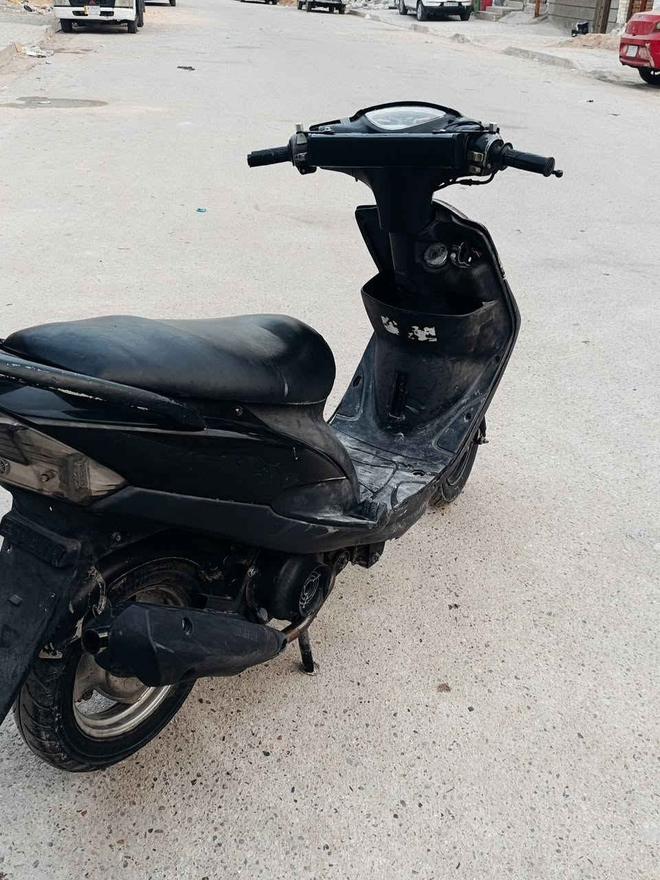 السلام عليكم
ماكس عدله شوفها شوفت عينك مراوس بسكنس فحل 

***********
