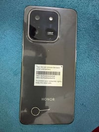 سعره 180 جهاز جديد صارله سبوع من مستخدم. 07886841593