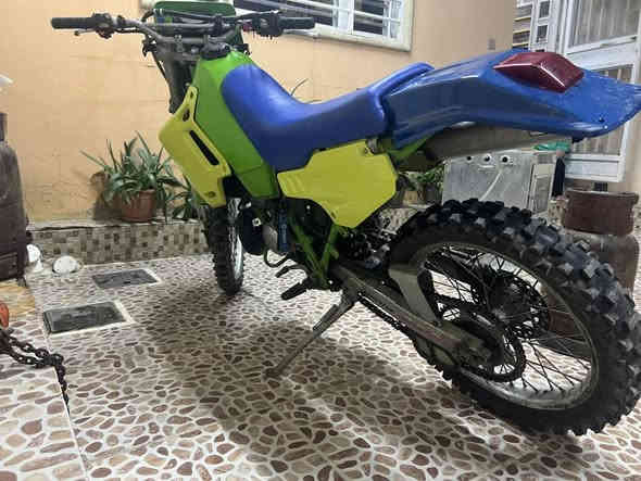 للبيع ماطور قفاز حجم 200 معمر بستن فقط ولباقي كله شرط*********** رقم تلفون
