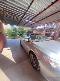 كامري 17بيهة قطعتين چاملغ وبنيد للبيع للستفسار الاتصال 07732065040