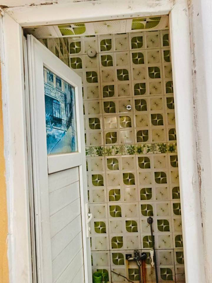 السلام عليكم
دار 130متر للبيع اساس صب بناء بلوك سقف عكاده  يحتوي على غرفتين وصاله ومطبخ واستقبال وحمام داخلي وخارجي
العنوان :النجف الاشرف /شارع المطار القديم /قرب اسواق عسوله ثاني بيت عن الشارع 

السعر: (45)مليون وبي مجال 
للاستفسار مكتب المهندس
***********
***********

