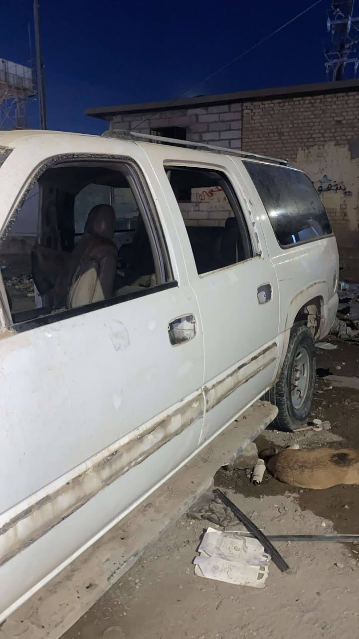 للبيع غراض الفينيه شوفر او جمس كلشي يخص الفينيه غرفه كامله بيبان 
سعر مناسبه ***********
مكينه 5300 كير الف جدد مال كصه مع تفرعات كامله 13ورقه

