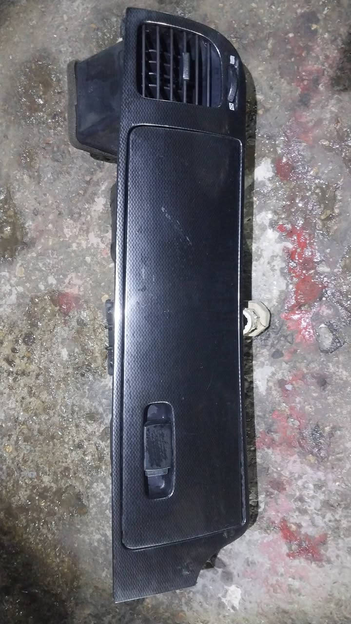 سستم دشبول اسود مخطط هونداي تراجيت مع اربع أبواب وارد من موديل ٢٠٠٠الى موديل ٢٠٠٩ اخو الجديد السعر  ٧٥ الف
يوجد توصيل 
العنوان  بغداد  الكاظمية  مقابل  مستشفى  الكاظمية  التعليمي  خلف  مجمع  الجوادين  الطبي  *********** واتساب ابو محمد
