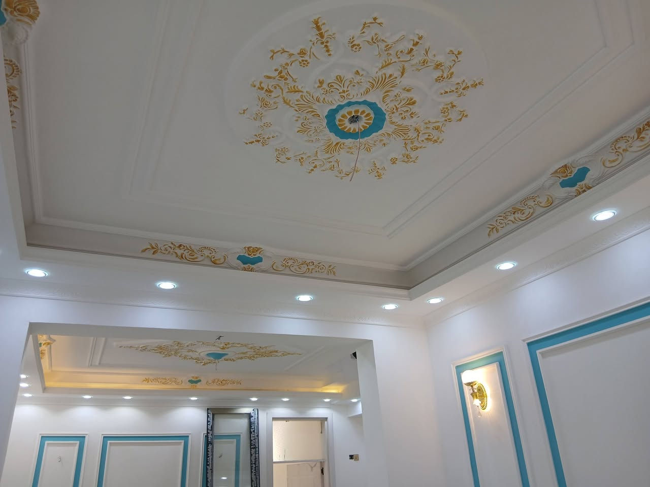 يالله  . يتوفر في محافظة كربلاء  بيت مساحة ١٠٠م طابقين فول ٤ غرف نوم  بناء طابوك جمهوري / كربلاء / شارع مستشفى العباس الاهلي قرب مدينة العاب السندباد  / مجاور مجمع انوار كربلاء   / طابو سند ٢٥ اقرار محكمة . خدمات كامله /ماء/مجاري/كهرباء/شوارع ١٠م تبليط / منظومة كاميرات / منظومة غاز / اضاءة للدرج / شلال داخلي /  بيبان قاصة / ارضية مرمر //  ٣ حمامات / نقوش مغربية // شبابيك في بي سي عازل للاصوات // يبعد عن طريق الزوار ١٥٠متر  او اقل ويبعد عن الامام الحسين ع السلام ٣كم  / يصلح دار سكن او حسينية للزوار 
للاستفسار اكثر / ***********
نستقبل كافة العروض في محافظة كربلاء المقدسه 
السعر ٢٠٠ مليون وبي مجال
