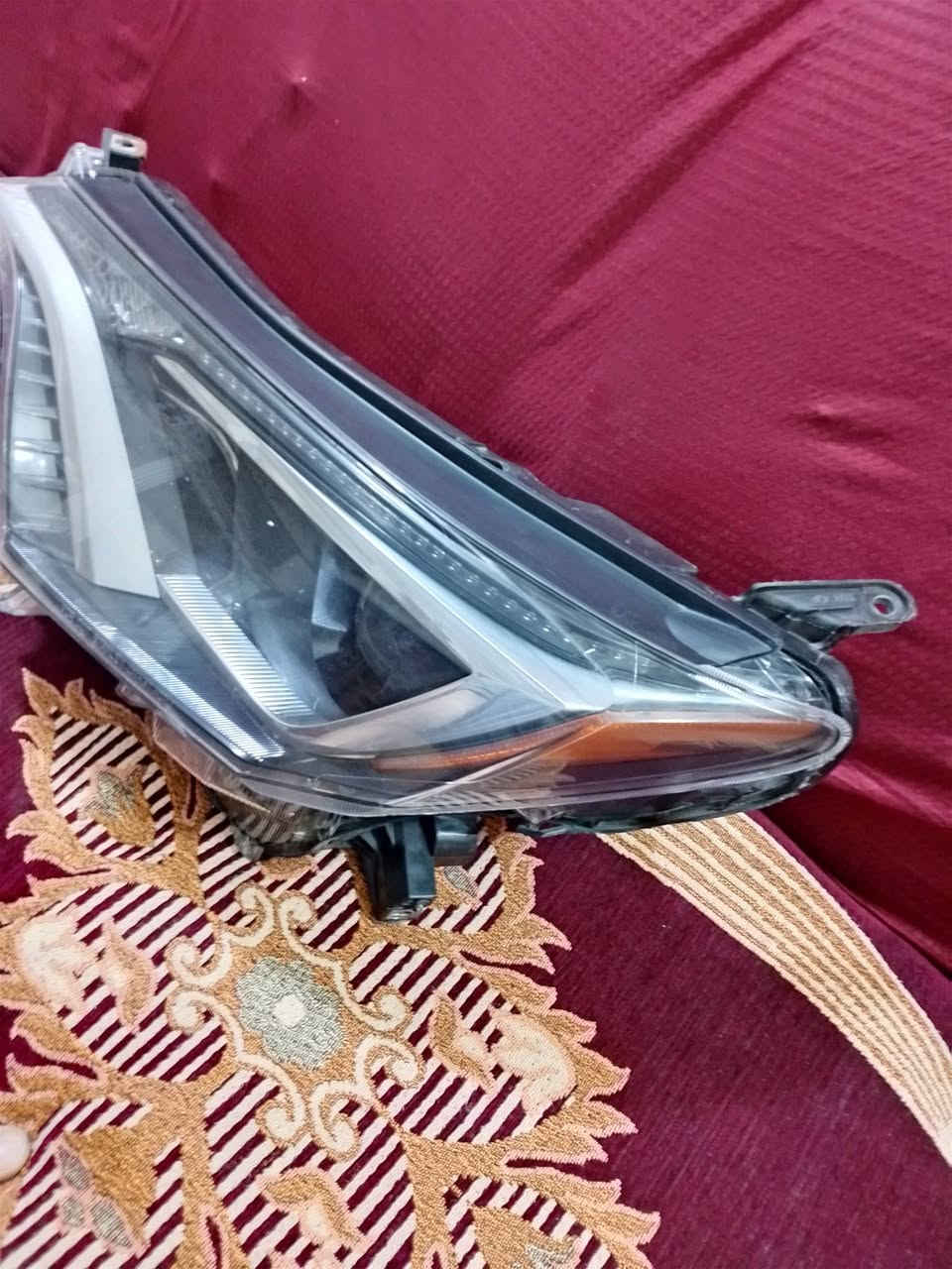 لايت رف 4 للبيع موديل 2018 مال حاويه صفحه اليسره نظيف حيل وياباني اصلي رقم الهاتف *********** السعر 175
