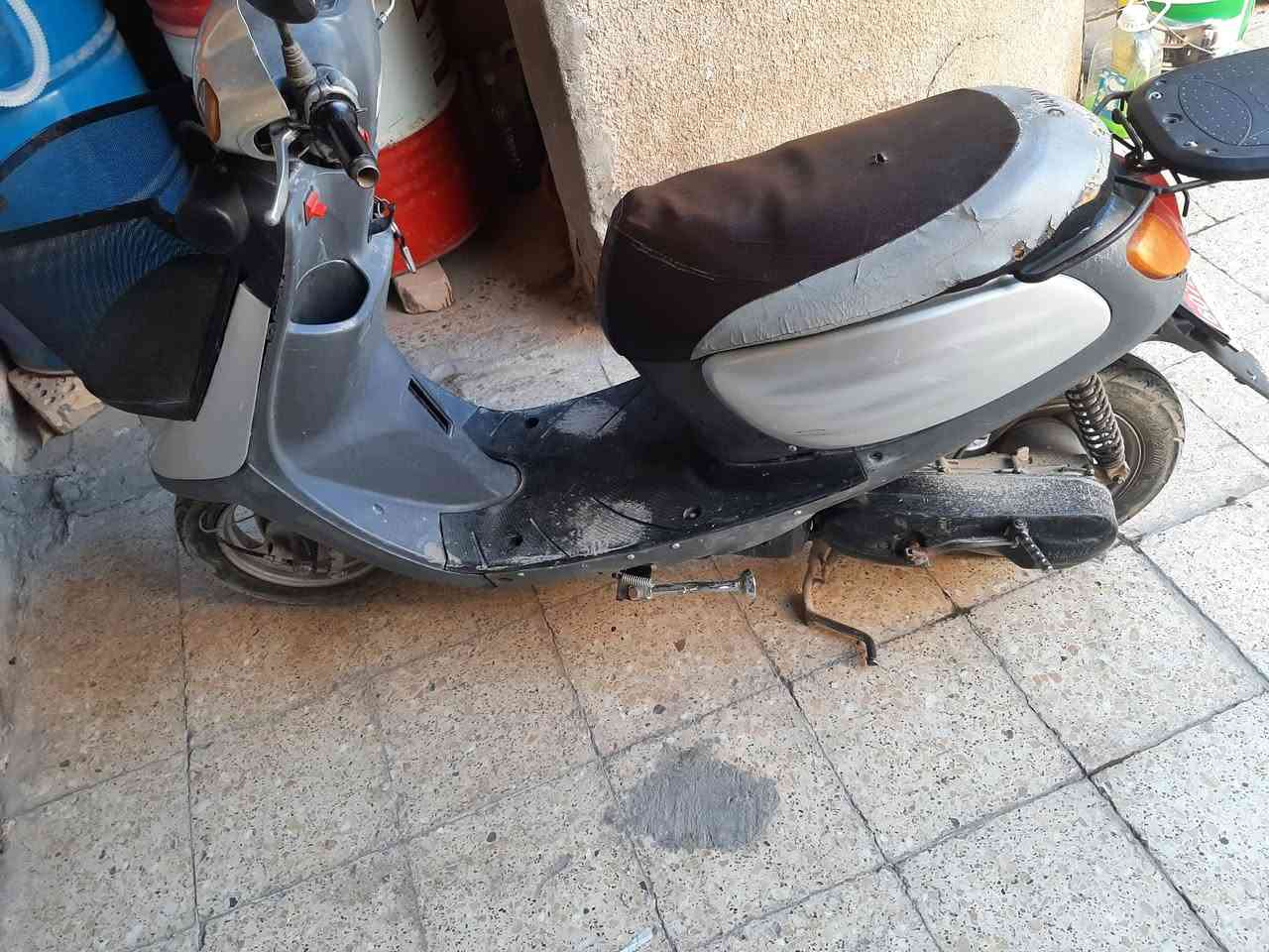 سلام عليكم منغولي للبيع نضيفه سلف هندر كهربائيات كامله ب٣٠٠ وبيها مجال مكاني حي العسكري العابد
***********
***********
