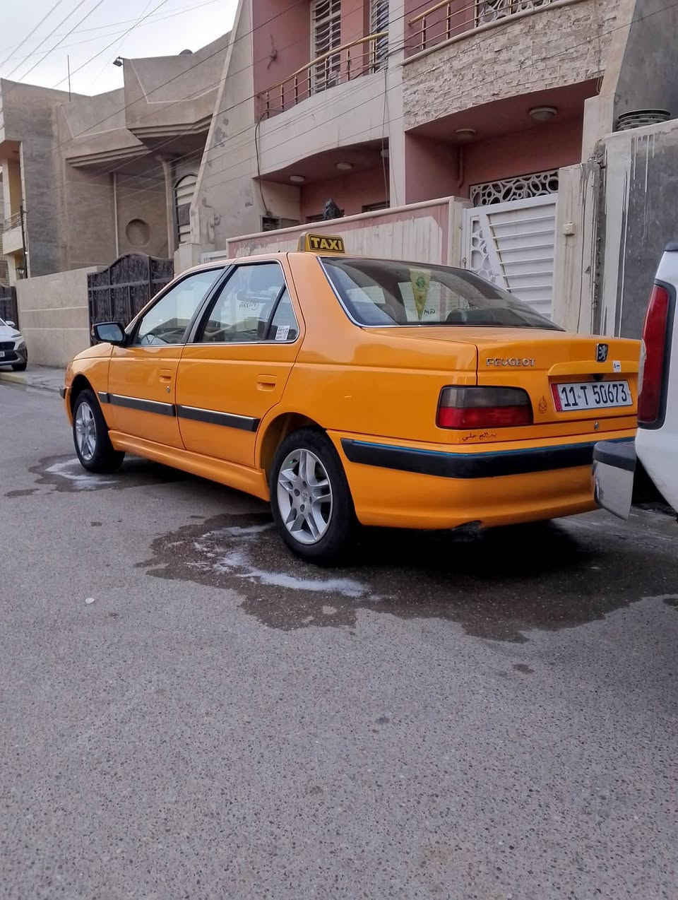 السلام عليكم بيجو بارص موديل 2024 السياره ماشيه 12 الف وبيه منضومة غاز بعدهي على ضمان الشركة امدوشمه عام رقم بغداد انكليزي السياره مكفوله كفاله عامه اني مكلف بالنشر رقم صاحب السياره *********** مكانه بغداد الغزاليه اني مكلف بالنشر
