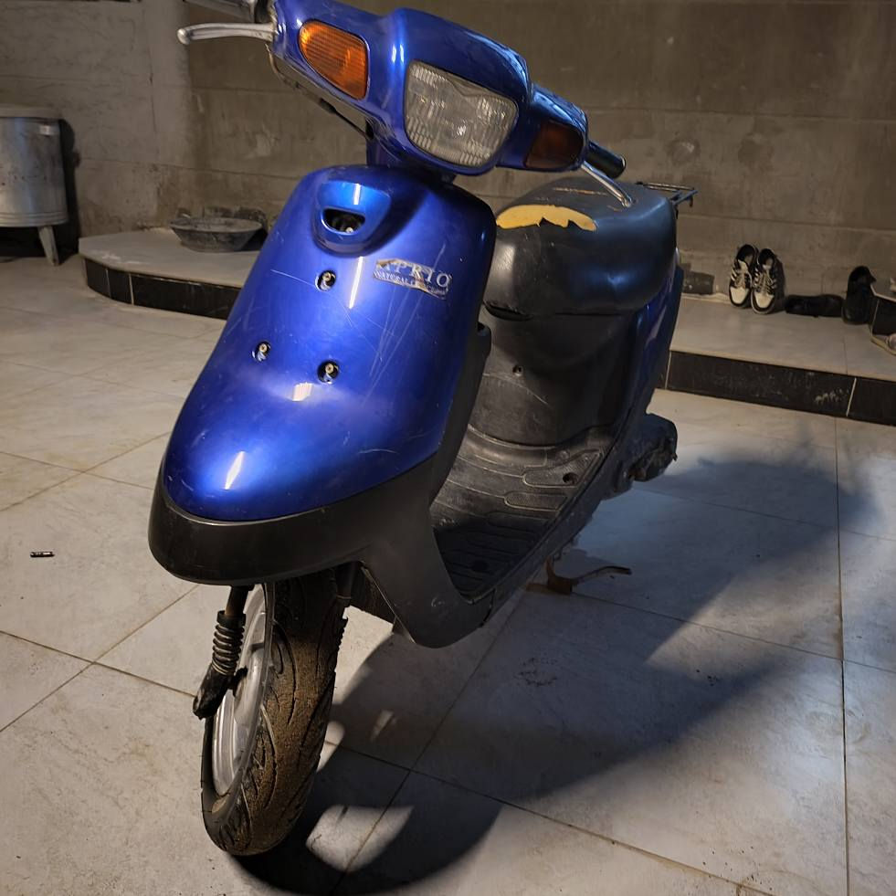 سلام عليكم دراجه منغولي دراجه نضيفه ناقصها بس شوته تعبانه سعر 350 قفل مابيها مجال مكاني بصره حمدان على الفوك رقم ***********
