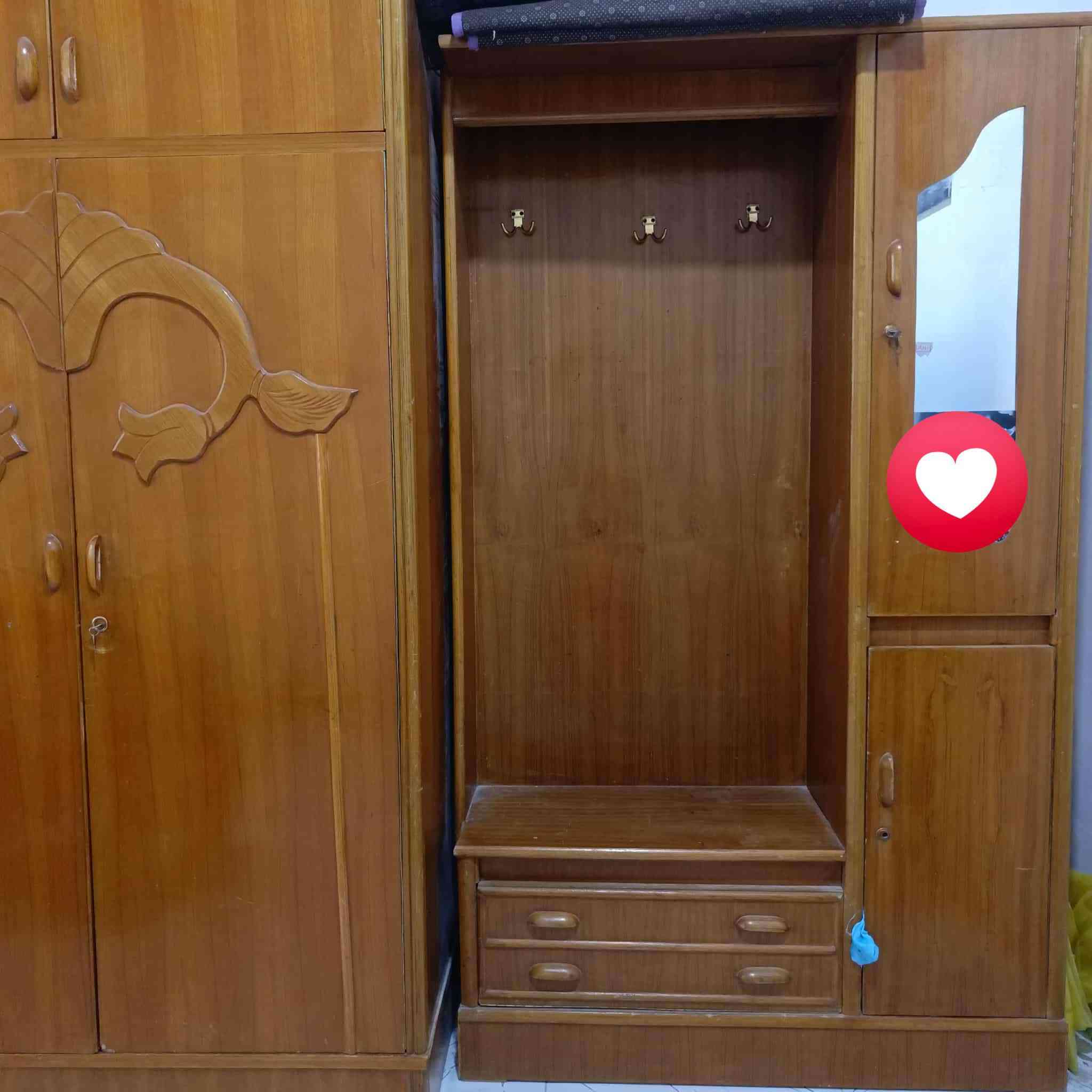 غرفة تسكام بيها نقص اقفال وضرر بسيط السعر 650 وبيها مجال المكان حله للاستفسار الاتصال على الرقم
***********
