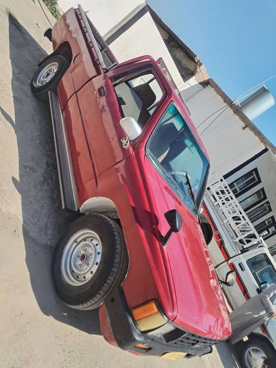 السلام عليكم 
بيكم للبيع او مراوس حسب القناعه 
الموديل 1985
رقم صلاح الدين اصفر شرط التحويل او الوكاله 
محرك كير صدر اكسل شرط 
#العنوان_كركوك_الحويجة 
معرض الوفاء لبيع وشراء السيارات والتركترات وجميع المعدات الزراعيه الحويجه 
الشراي يتصل على الارقام التالية 
***********
او
***********
