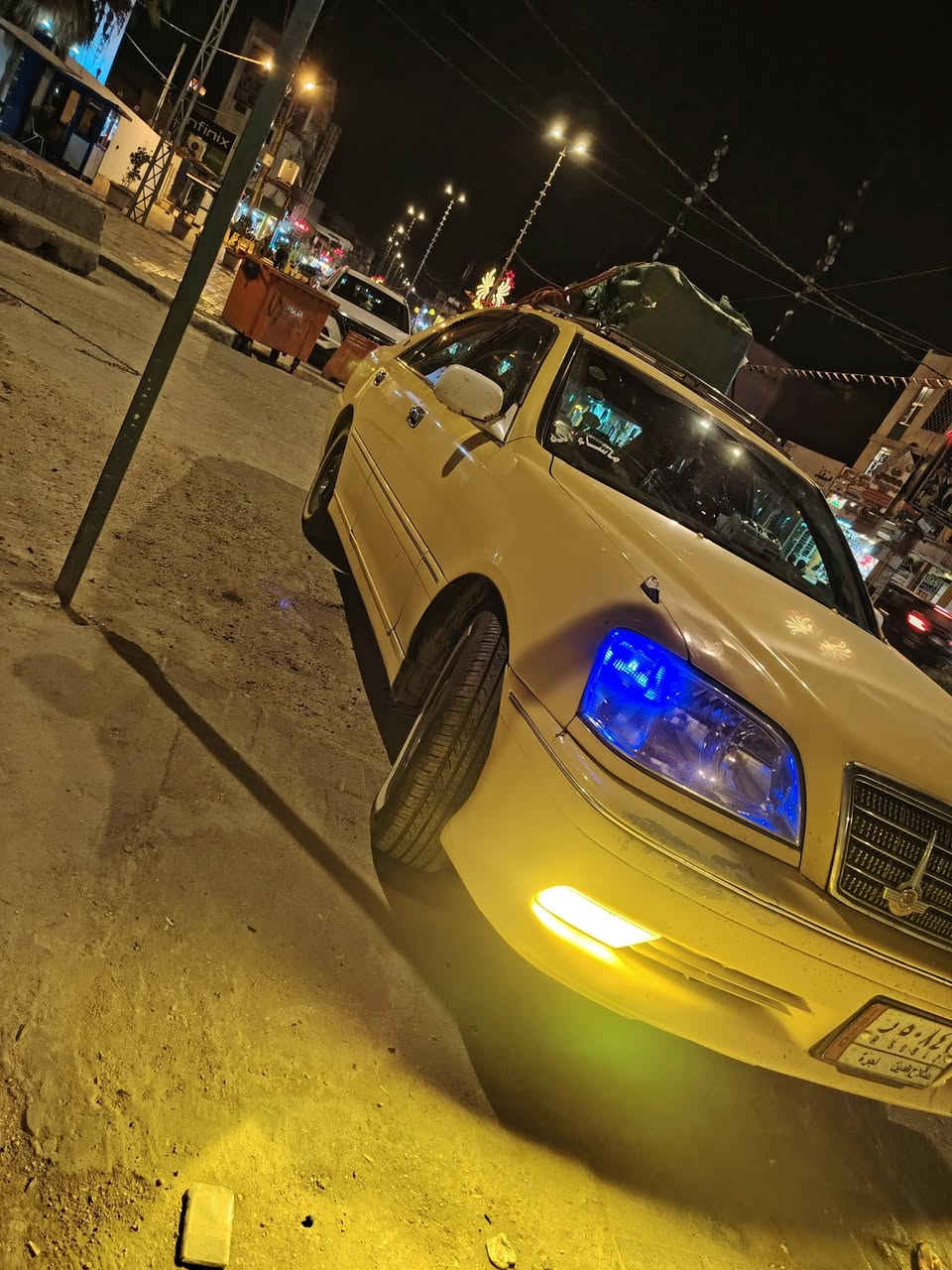 السلام عليكم سيارة للبيع ملكة فول اربع دكم فوول عدة فتحة تبريد قطعتين ثلاجة بردة خلفية كرستال اصل سياره تحويرة نجف فوك جوة دشبول عارف العيساوي سياره حلوة وكاعدة رقم ألماني ثاني يوم وكالة مفحوصة مرور وكمرك مادافع فول شاصي 75  مكينة ديفور الجبير سياره كاملة حداديه نفض ورة وكدام تخم تاير ابو الخط باتري جديد منضومه البانزين والمي كله جديد سياره حلوة وكاعدة عوزة ترتيبات بسيطه مصفرة هية خط كربلاء. بغداد كامل. مكان بابل المسيب ***********.  وعلية غرامات ينكطعن من سعرة سياره بيع او مراوس بسياره هم تكسي حسب الرأي
