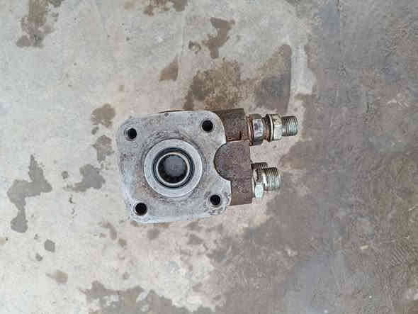 كونترولات ثنين مال شفل حفارة فيات
نضيفات شرط الشغل مع طنفص ستيرن مع باور 
***********
