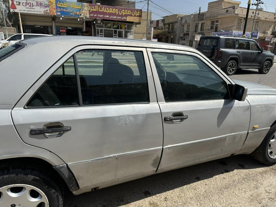 موديل ٨٧ محرك نظيف كير جديد تخم تاير كهربائي شغاله
سياره بسمي 
سعر ٣٠ وبيه مجال 
مكان كربلاء
***********
