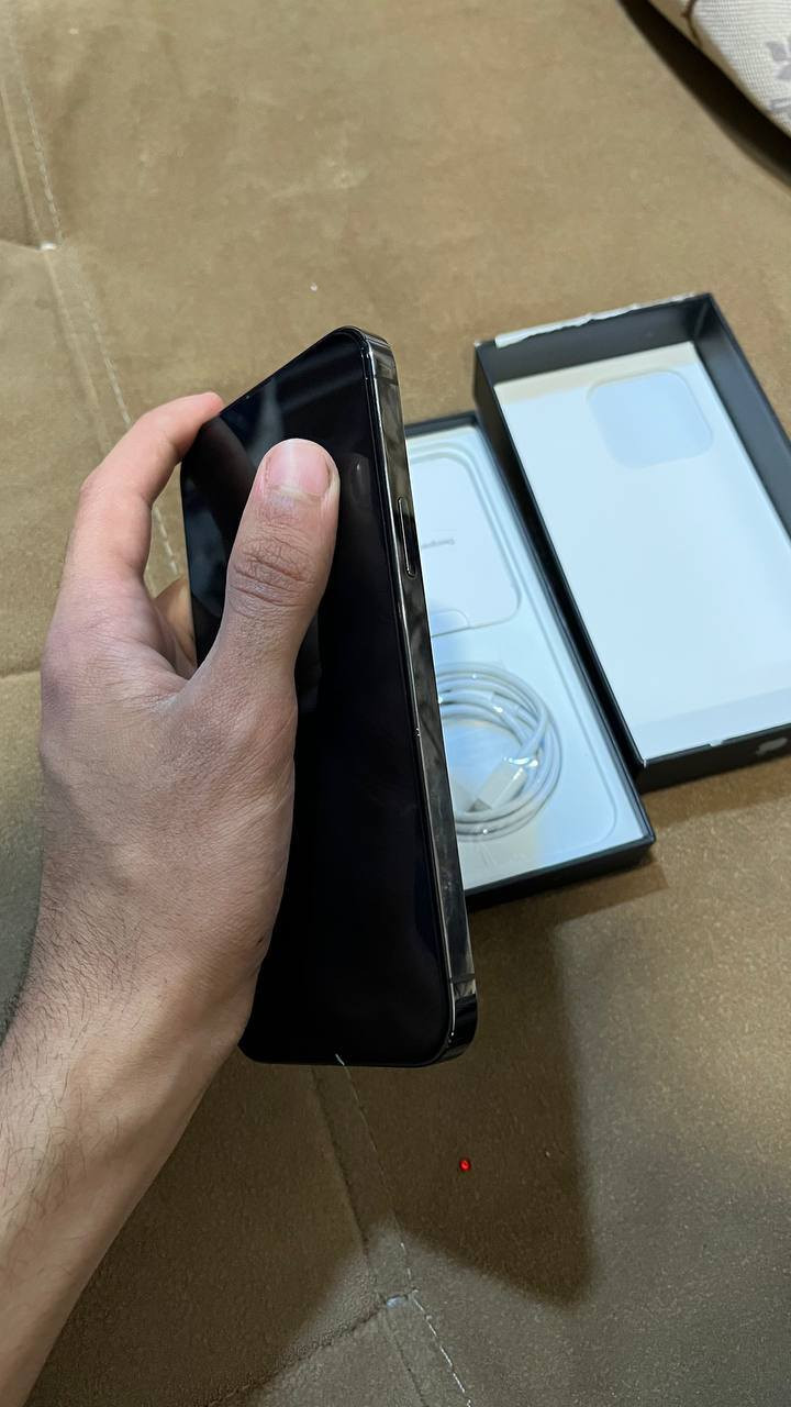 ايفون 13 برو ماكس شرق  دبل خط بطاريه 86 مكفول من العطل ومن الفتح وتر كامل ملحقات مكاني نجف قريه الغدير السعر ٧٦٠
***********
