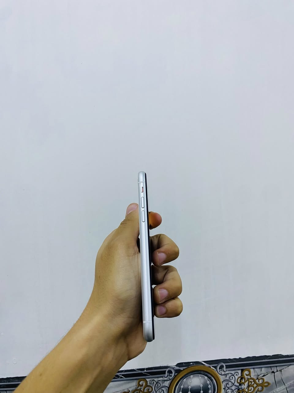السلام عليكم للبيع ايفون اكس ار 
الجهاز فقط مبدل بطارية !!!! 
بطارية 96
64gb
الجهاز كله شغال ومكفول 
نضافة شاصي 100/100
صوت 
سبيكر 
انترنيت 
كامرات 
السعر ١٦٠الف بي مجال🔥😤
للتصل ***********
مكاني تكريت
