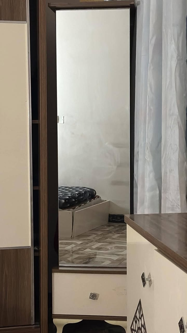 غرفه نوم مستعمل 250بي مجال بسيط


**إذا كنت صاحب هذا الإعلان وتريد حذفه لأي سبب، رجاءا أرسل رسالة إلى الدعم الفني**