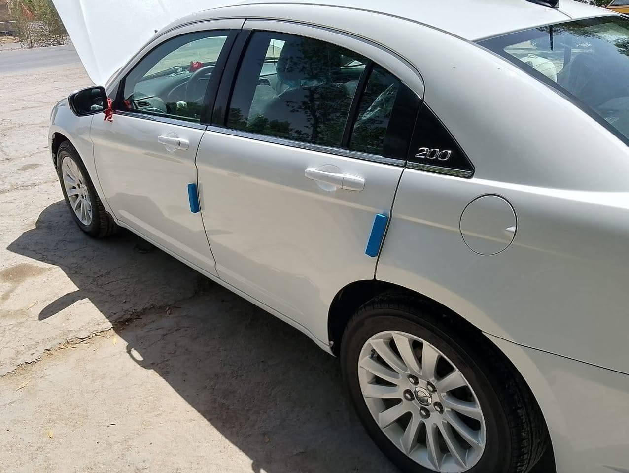 رقم صاحب السياره. *********** موديل 14 بيها 3 قطع بدون ضربه تخم تاير جديد حدايده جديده مكينه كير كفاااله مواصفات عاديه داخل اسود ومثبت سرعه مكينه 2400 مكاني ديوانيه  السعر 105
