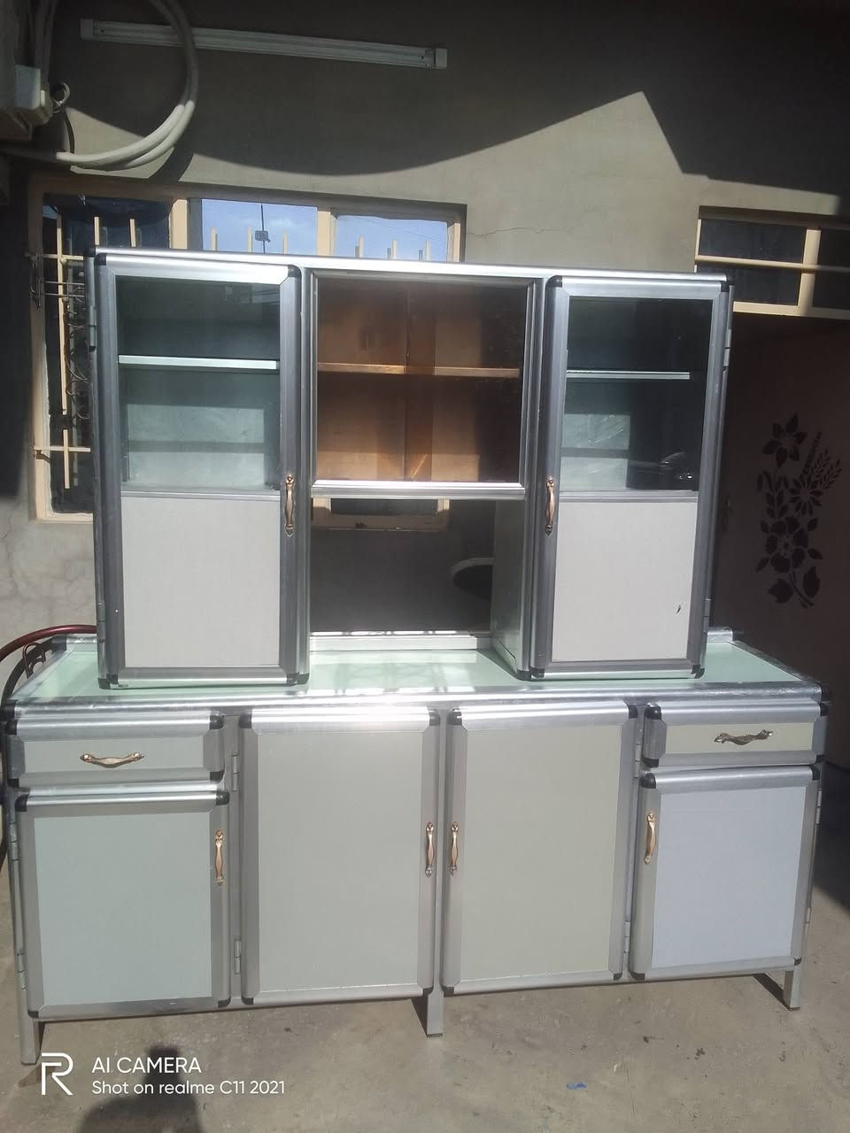 كاونتر قطتعين نظيفه حيل شغل ثقيل السعر على الخاص او اتصال على رقم ***********
