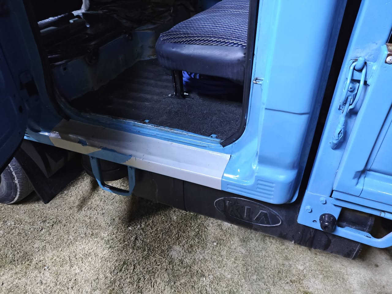 السلام عليكم كيا حمل موديل 1996 اوربي ل2030شهر 8
 السعر 65 وبيه مجال بسيط مو شراي لا تتصل رجاآ
للاستفسار باقي التفاصيل 👇
***********
***********
