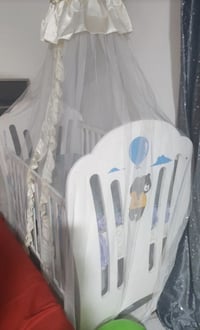 سرير هزاز • أطفال حتى ٧ سنوات • مرتبة ضغط عالي