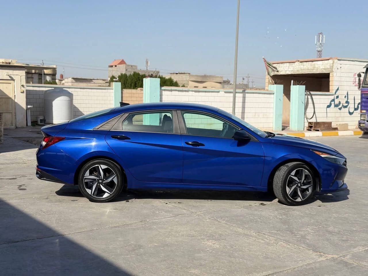 السلام عليكم
النترا 2023 
وارد امريكي
محرك 2.0 دوش
ويل 17
رادار امامي
رادار خلفي
نقاط عمياء
فول تحكمات ستيرن
تحديد مسار
سياقة ذاتيه
مقاعد تدفئه
شاشه جبيرة
عدادات ديجيتل
وباقي مواصفات الالنترا المعروفة
رقم اربيل تريد تحويل تريد وكالة السعر 160 وبيها مجال
للأستفسار
***********
