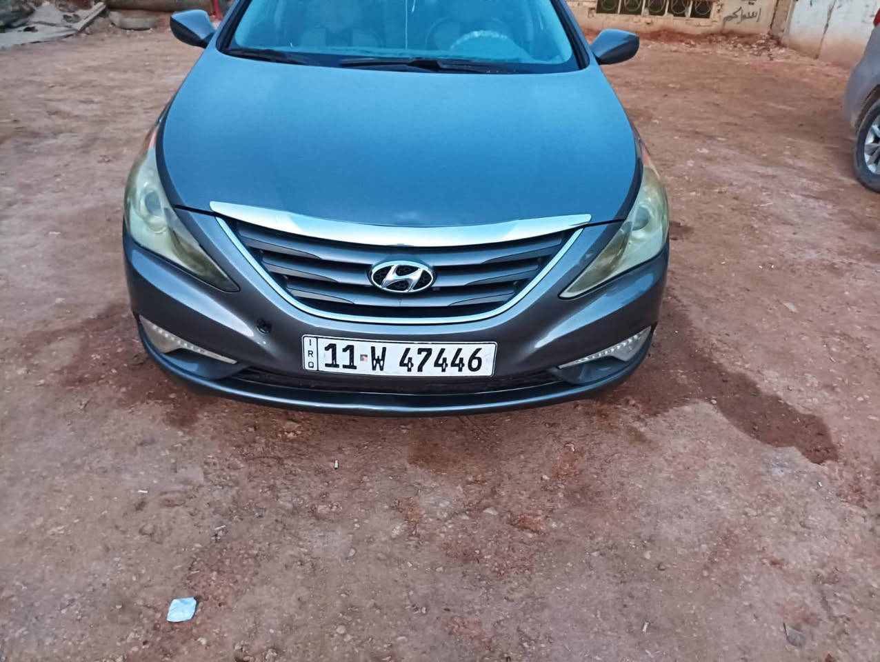 السلام عليكم للبيع سوناتا موديل 2014 وارد امريكي رقم بغداد إنكليزي تحويل مباشر السياره مكفوله من الحادث بيه فقط رشه داير الجاملغ الخلفي وشويه من الباب جهته العبري السياره بجم كبس عل شركه بدون دواخل كفاله لغود شواصي وحوض مكينة وكير جدد سياره مابيه اي نقص جاهزه مواصفات السوناتا الاعتيادية المعروفه السعر 107 وبيها مجال للشراي يتصل وبي خير ويدلل *********** 
عنوان بابل قضاء القاسم 
إخوان خاص ما اجاوب النجف, العراق
