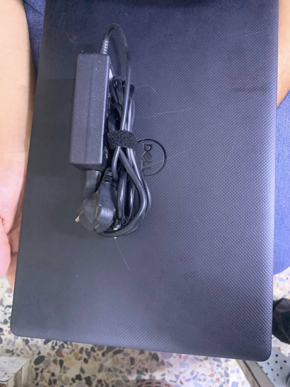 السلام عليكم لابتوب Dell Vostro جيل 7 نضيف
256 نضيف ويا شاحنة  سعرة 250 
 
بغداد ***********
