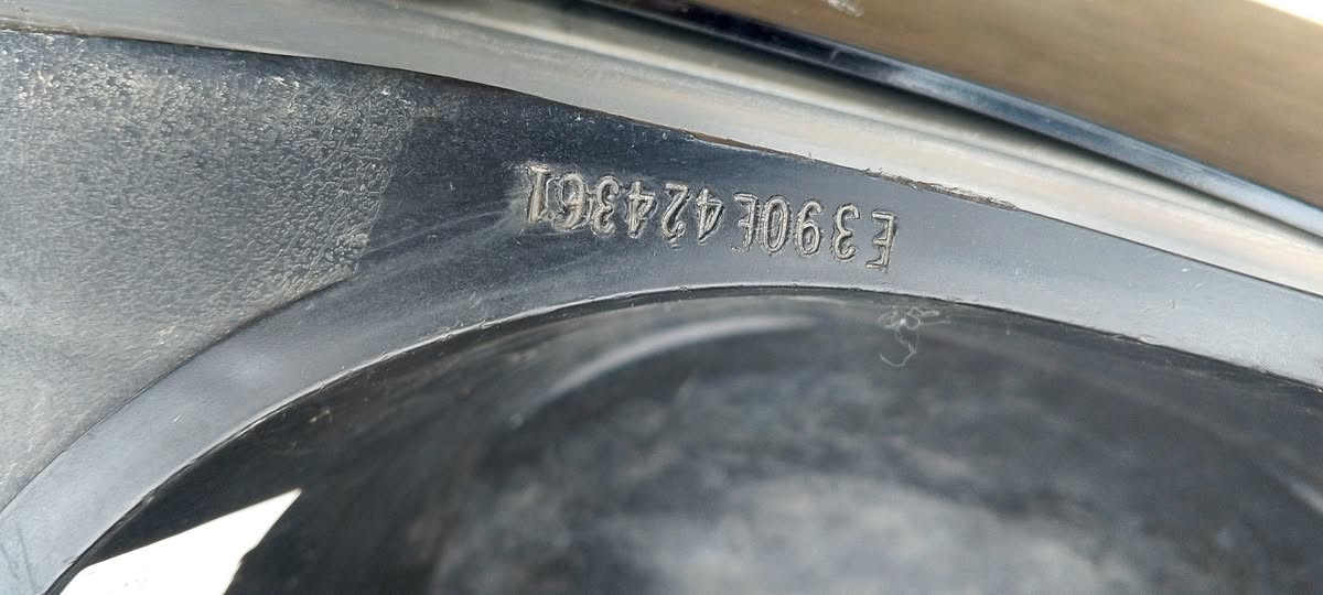 سلام عليكم درجه بوليس للبيع مكفوله كفاله عامه امختمه كله ختم واحد بوشه بلاديه 49شلعه اومعدل يخبل كهربائيّات كامله الدرجه مانقصه اي شي تجي اوتفحص اوشوف داخل رصاصي مميز وصل معرض بيه طالعه من المعرض صارله 3تشهر  السعر 750اوبيه مجال للشراي يتصل على الرقم ***********بي واتساب مكاني كربلاء الكنطره البيضه
