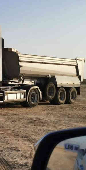 السلام عليكم للبيع نساف الماني 20متر دنكيرين السعر 100بي مجال /‭
‭0751 721 5078‬
