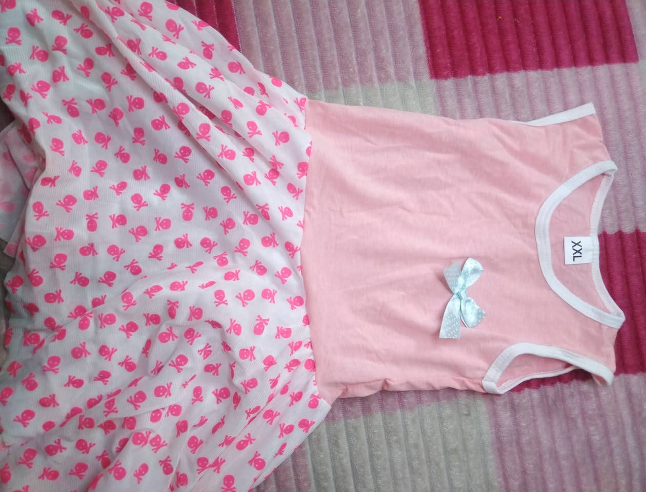 سلام عليكم

شلعه اخر 15 درزت تشيرت يلبس من عمر 10سنوات الحد 16 سنه بيه قياسات

 وفستان 3درازن  يلبس من تسعة اشهر اله سنتين ونص 
قطني فحص قبل استلام 
سعر درزن 10لاف 

رقم واتساب فقط ***********
توصيل جميع محافظات العراق
