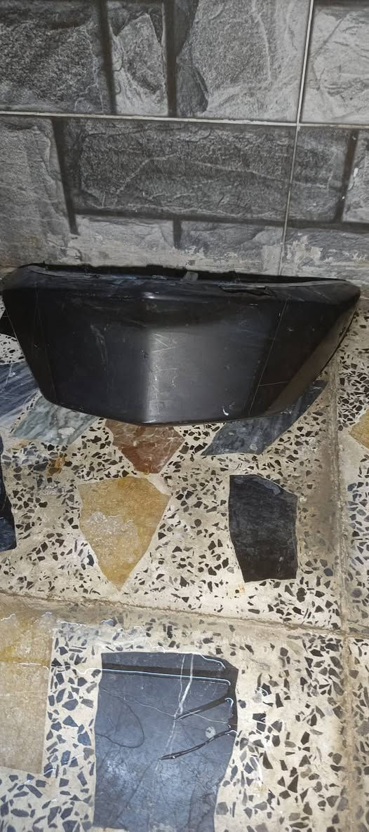 سلام عليكم غراض سكنز للبيع المازده سعرهة 15 الذيل 5 كابريتر هوه و الجوين 15 الكابريتر الثاني سعره 10و نضيف جديد قبق هندر سعره 10 بك لاي 5بي كسر بصيط مثل ما موضح بل صورة القبق مال مكينه ب 5 شوته ب 5 ستان 10 مكاني بغداد قرب الحسينية مال راشديه رقمي فقط واتساب ***********
