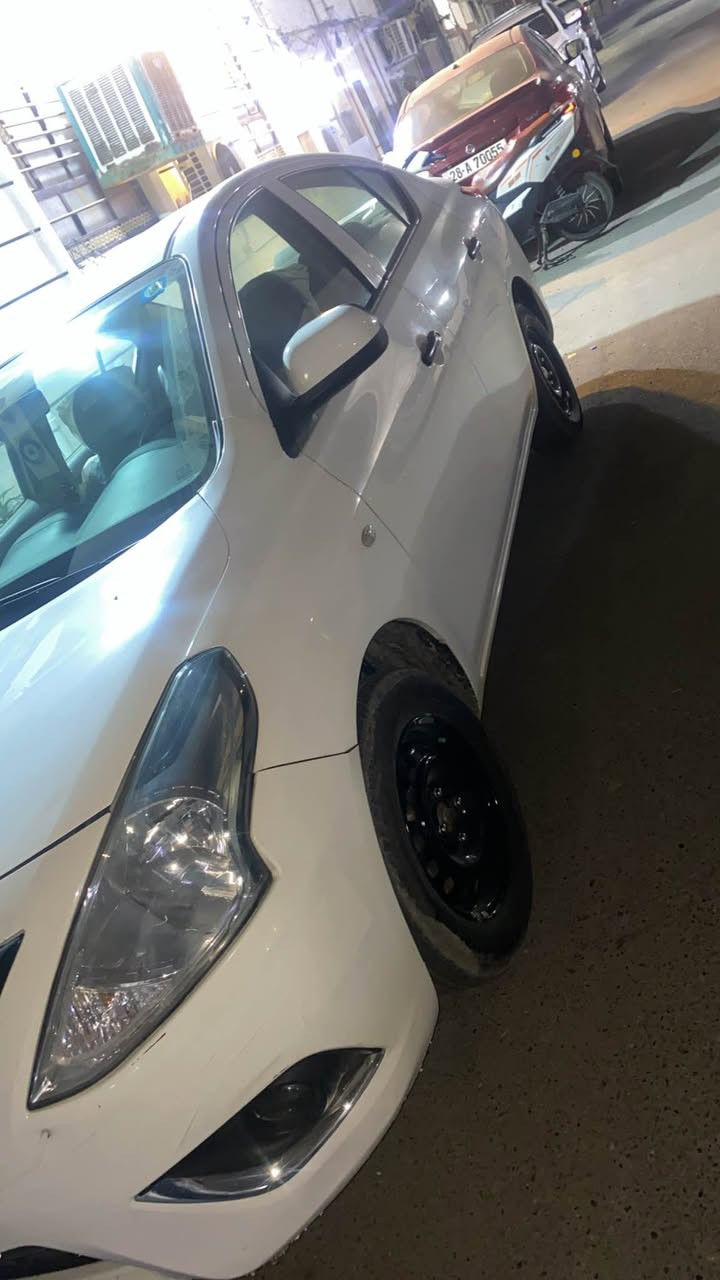 نيسان سني 22

بيها صبغ نص باب السكن و وجه قبق الجنطه فقط سونارها موجود 

موصفاتها المعروفه

رقم وهزه وسنويه جديد باسمي تحويل مباشر

محرك كير وتبريد كفاله

ماشيه 79 ستخدام شخصي 

مكاني الطوبجي قرب ساحه عدن 

السعر 113 بيها مجال 

للاستفسار *********** بغداد, العراق
