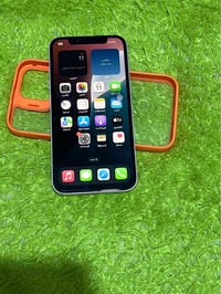 ايفون 13 • ١٢٨ • شريط يحتاج تغيير