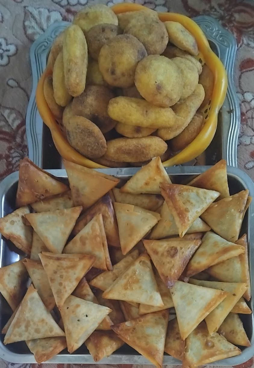 كبه كلي ١٥ ب ٥الاف سنبوسه عدد ٢٠ ب ٥الاف الحم ذبح حر نظافه وطعم وترتيب وبهارات طيبه سماوه يوجد خدمت توصيل داخل سماوه سريع ***********
