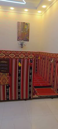 مطعم مندي للبيع يحتوي على جلسات عربية تنور  مجمدة 2  عارضة 1 صاحب المط...